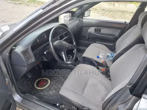 Toyota Corolla Liftback 1999 Gray