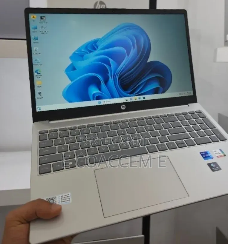 New Laptop HP Stream Notebook 16GB Intel Core i7 SSD 512GB