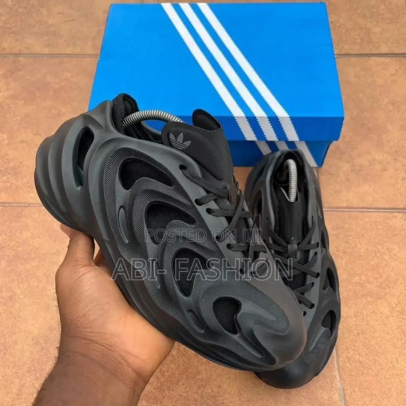 Adidas adiFOM Q Carbon Black | New Arrival