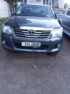 Toyota Hilux 2012 Black