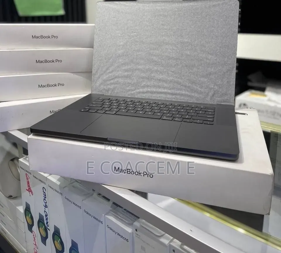 New Laptop Apple MacBook Pro 2024 M4 Max 48GB Apple M4 Max SSD 2T