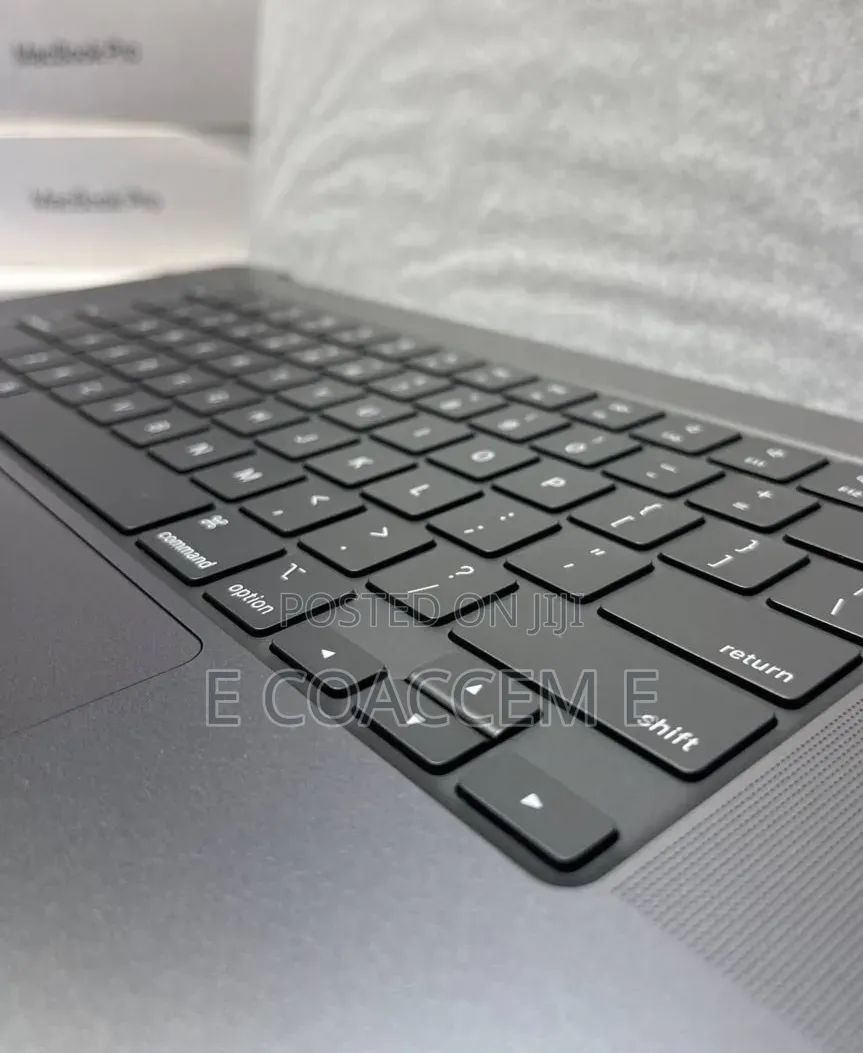 New Laptop Apple MacBook Pro 2024 M4 Max 48GB Apple M4 Max SSD 2T