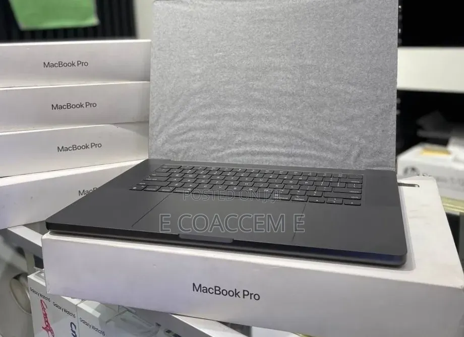 New Laptop Apple MacBook Pro 2024 M4 Max 48GB Apple M4 Max SSD 2T