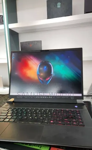 New Laptop Neo Basic B11W 16GB Apple M1 Pro SSD 1T