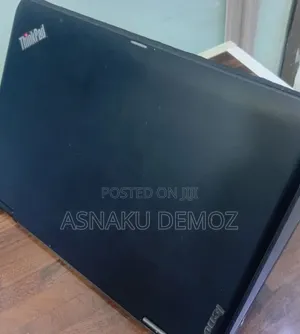 New Laptop Lenovo Yoga 11e 4GB Intel Core 2 Quad SSD 500GB