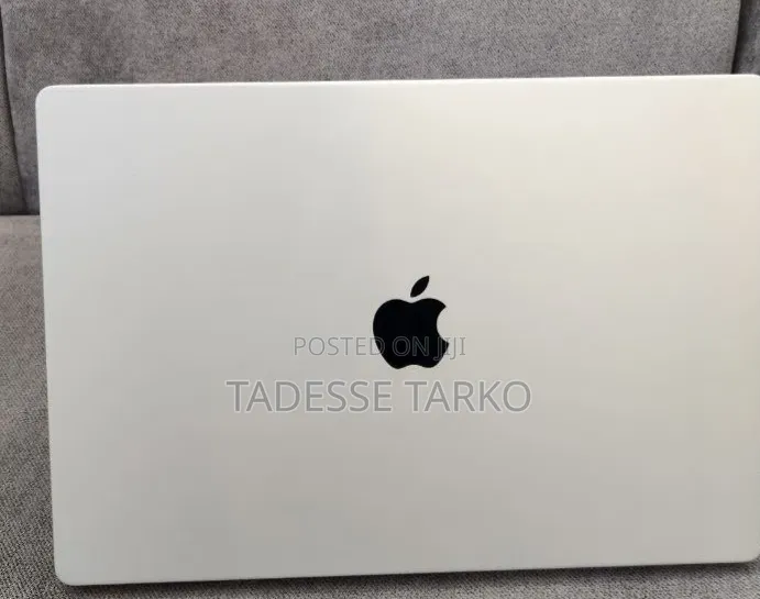New Laptop Apple MacBook Pro 2021 M1 16GB Apple M1 Pro SSD 1T