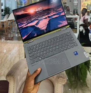 New Laptop Lenovo Yoga 700 16GB Intel Core Ultra 7 SSD 512GB
