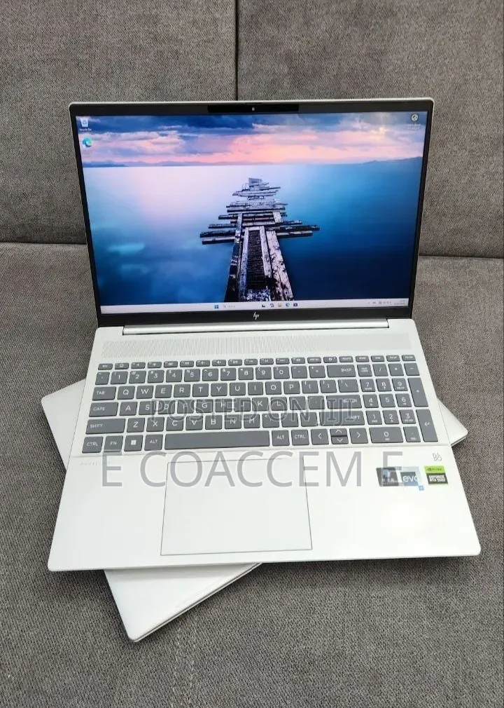 New Laptop HP Pavilion 15-eh0050wm 16GB Intel Core i7 SSD 1T