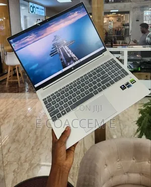 New Laptop HP Pavilion 15-eh0050wm 16GB Intel Core i7 SSD 1T