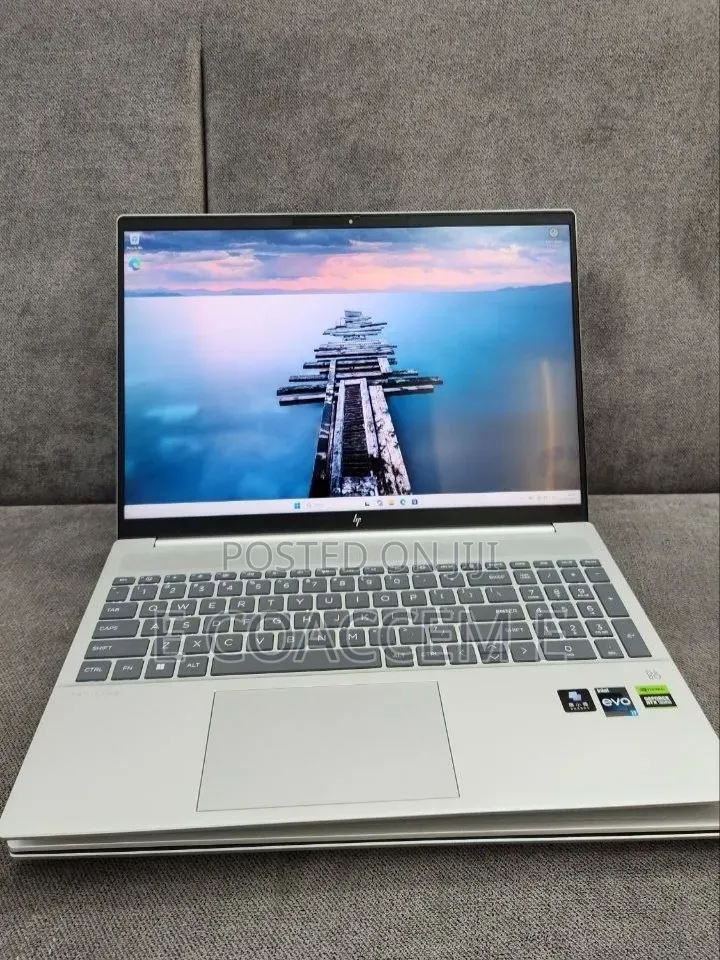 New Laptop HP Pavilion 15-eh0050wm 16GB Intel Core i7 SSD 1T