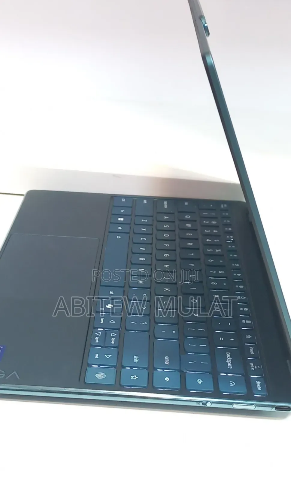 New Laptop Lenovo Yoga Slim 7 32GB Intel Core Ultra 7 SSD 1T