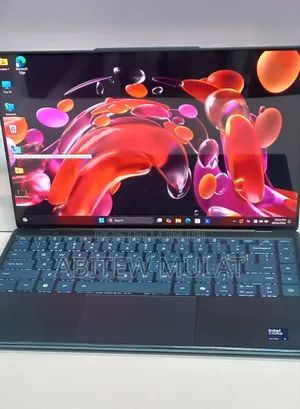 New Laptop Lenovo Yoga Slim 7 32GB Intel Core Ultra 7 SSD 1T
