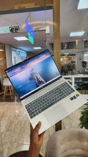 New Laptop HP Pavilion 15 16GB Intel Core i7 SSD 1T