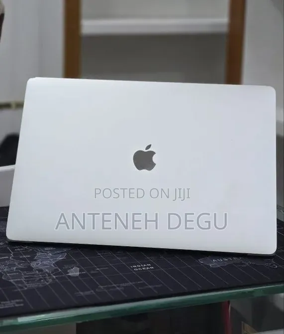 New Laptop Apple MacBook Pro 2017 16GB Intel Core i7 SSD 512GB