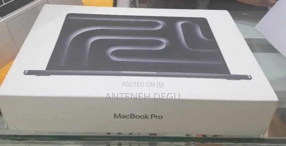 New Laptop Apple MacBook 16GB Apple M5 SSD 512GB