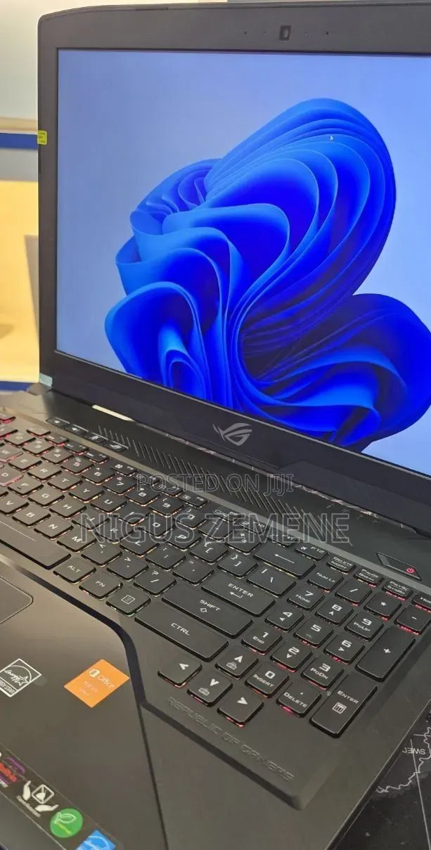 New Laptop Asus TUF Gaming A15 16GB Intel Core i7 SSD 1T