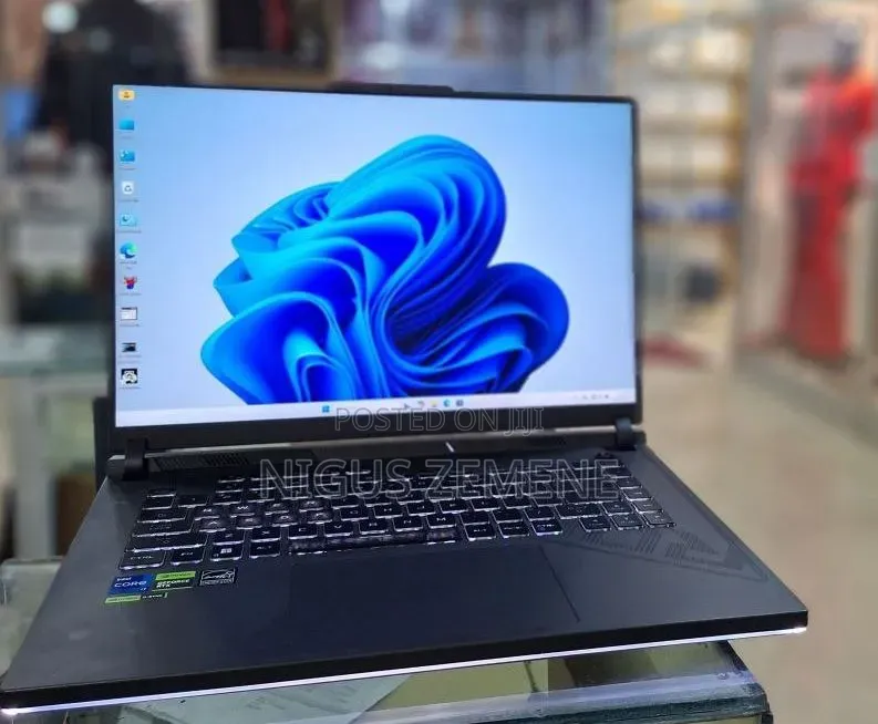 New Laptop Asus ROG Strix G16 G614 16GB Intel Core i7 SSD 1T