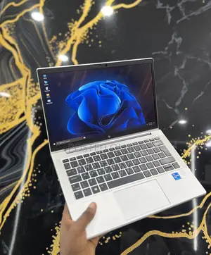 New Laptop HP EliteBook 830 G8 16GB Intel Core i5 SSD 512GB