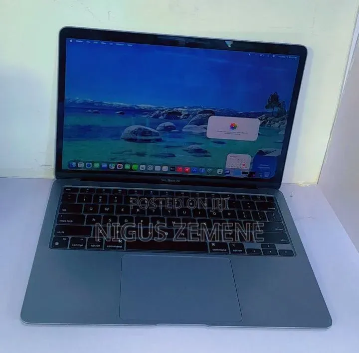New Laptop Apple MacBook Air 2020 M1 8GB Apple M1 SSD 256GB