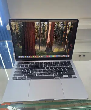 New Laptop Apple MacBook Air 2025 M4 16GB Apple M4 SSD 512GB