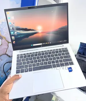 New Laptop HP EliteBook 840 G10 16GB Intel Core i7 SSD 512GB