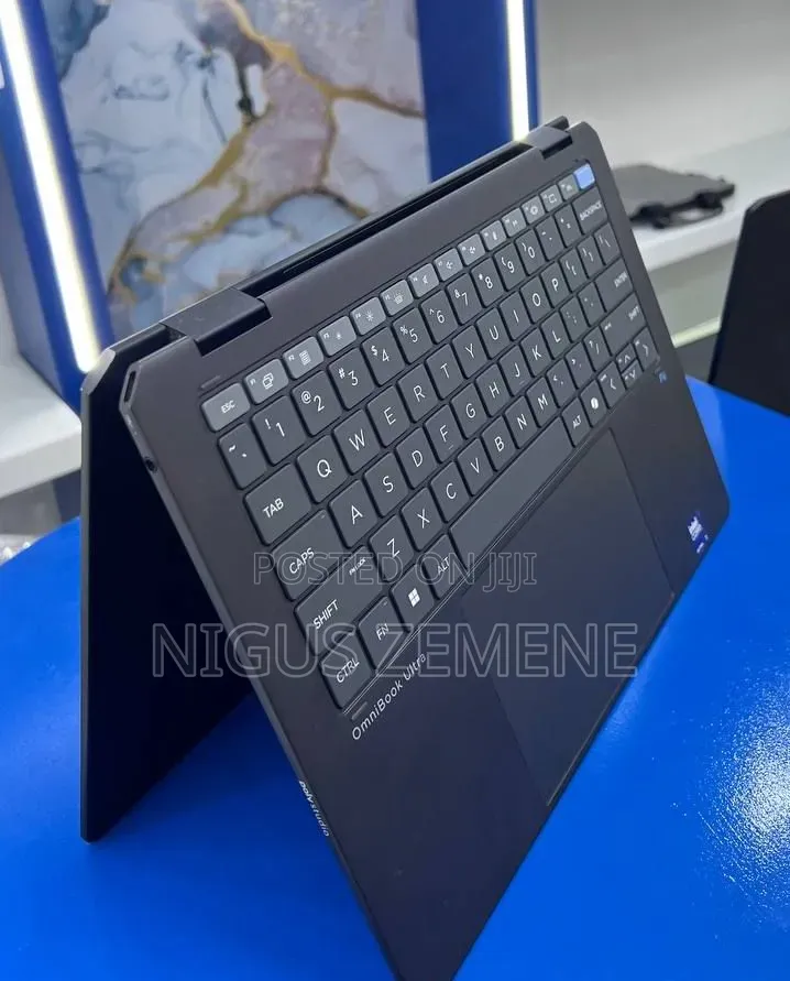 New Laptop HP OmniBook Ultra Flip 16" 32GB Intel Core Ultra 7 SSD 1T
