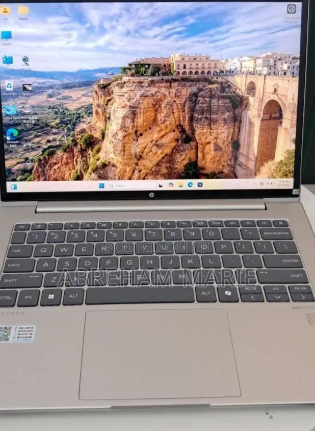 New Laptop HP ProBook 440 G10 16GB Intel Core Ultra 7 SSD 512GB