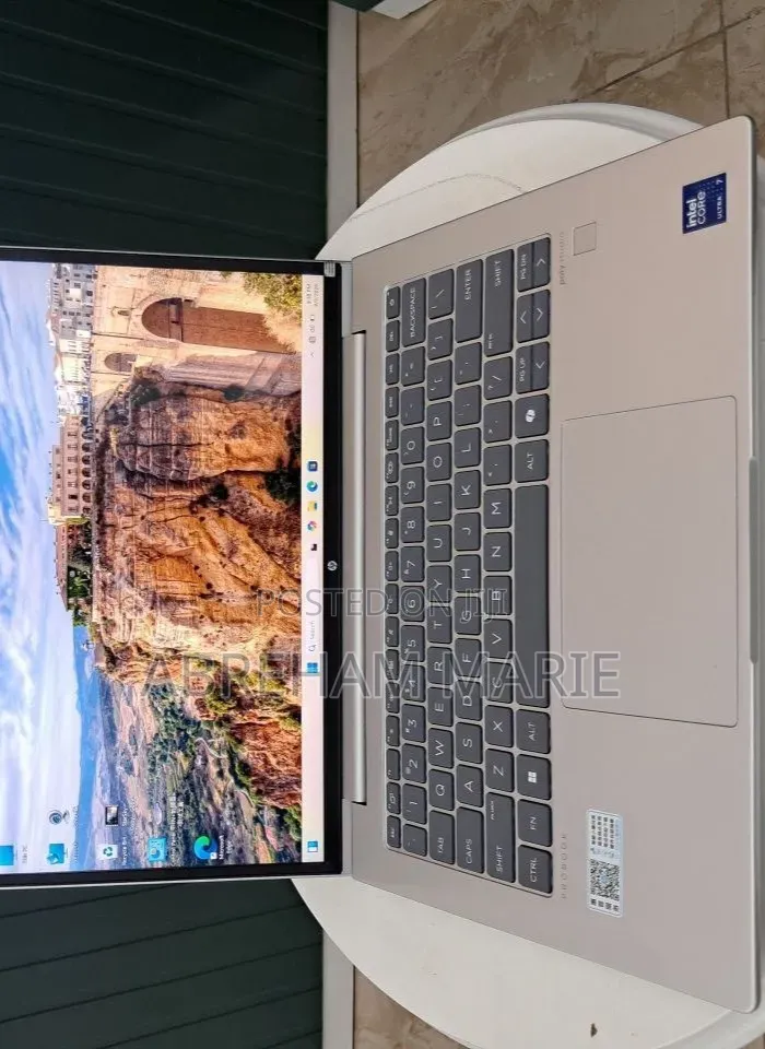 New Laptop HP ProBook 440 G10 16GB Intel Core Ultra 7 SSD 512GB