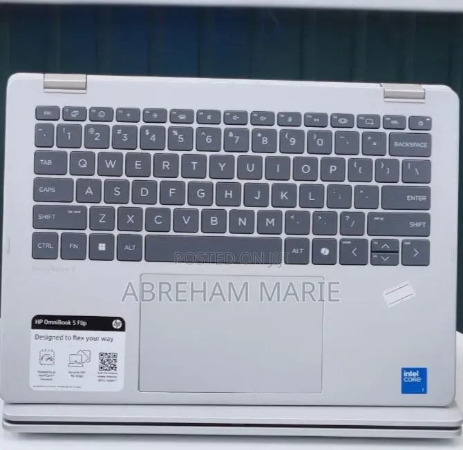 New Laptop HP OmniBook 5 14" 16GB Intel Core 7 SSD 512GB