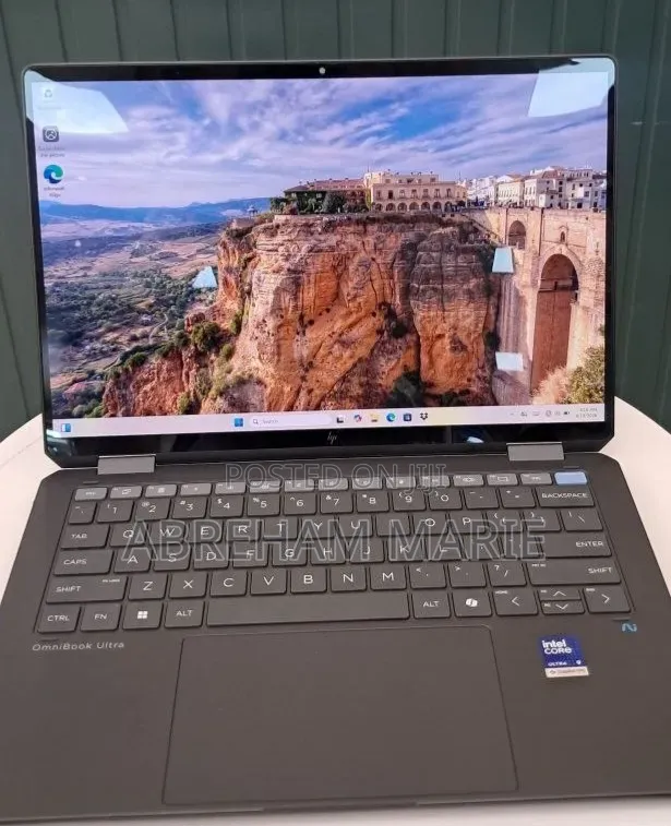 New Laptop HP OmniBook Ultra Flip 14" 32GB Intel Core Ultra 9 SSD 2T