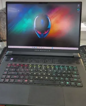 New Laptop Alienware M16 R1 16GB AMD Ryzen 9 SSD 1T