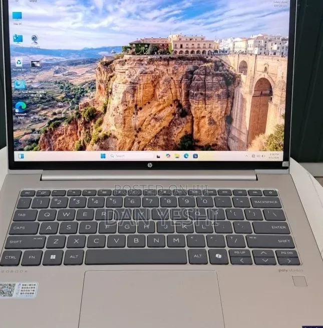 New Laptop HP ProBook 460 G11 16GB Intel Core Ultra 7 SSD 512GB