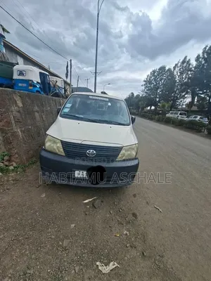 Toyota Grand HiAce 2002