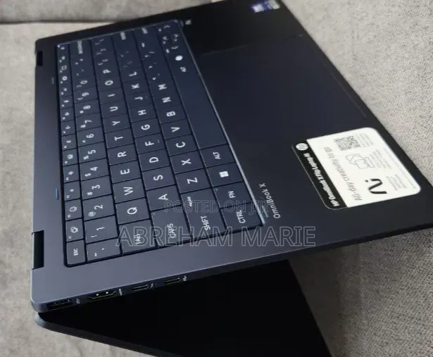 New Laptop HP OmniBook X Flip 14" 16GB Intel Core Ultra 5 SSD 512GB