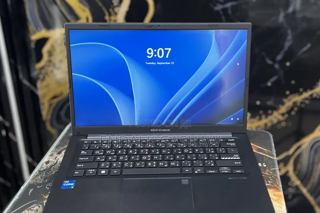 New Laptop Asus Vivobook 14 8GB Intel Core i5 SSD 512GB