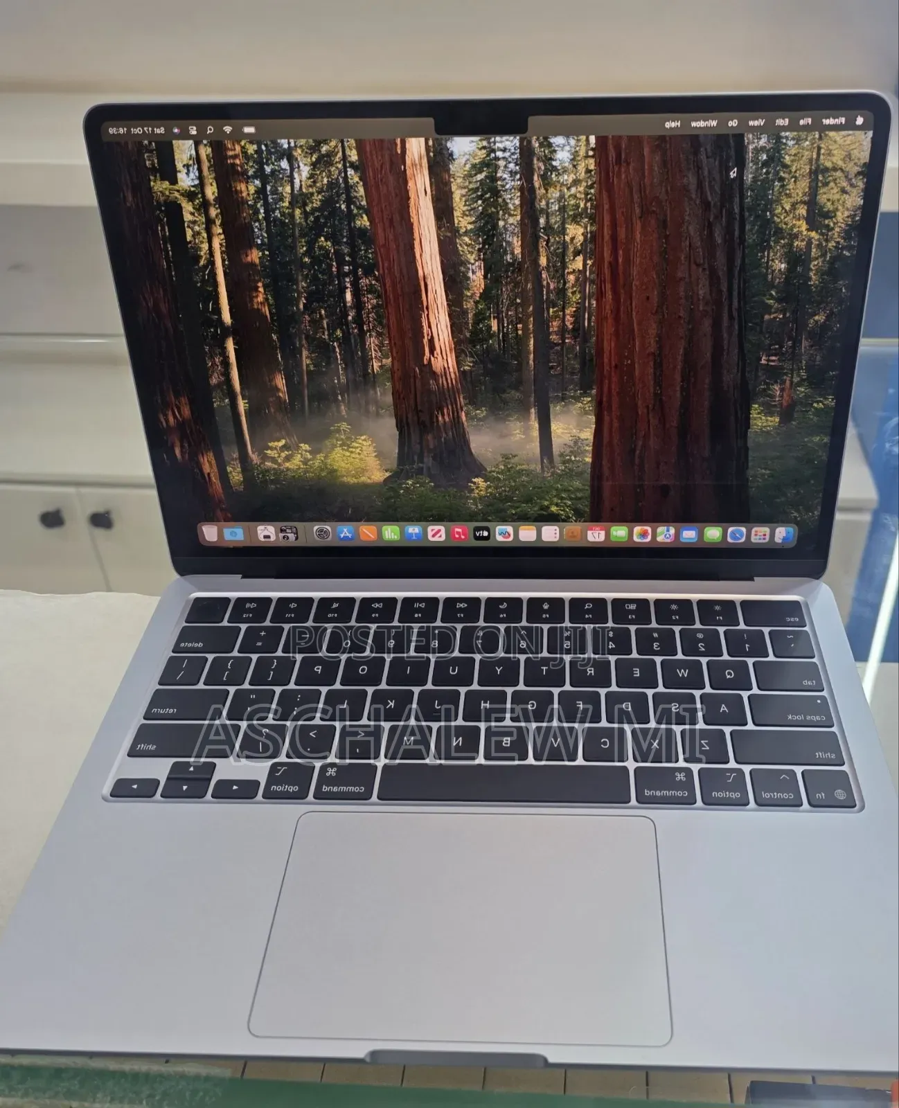 New Laptop Apple MacBook Air 2025 M4 16GB Apple M4 SSD 512GB