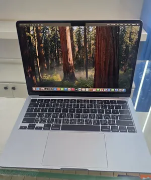 New Laptop Apple MacBook Air 2025 M4 16GB Apple M4 SSD 512GB