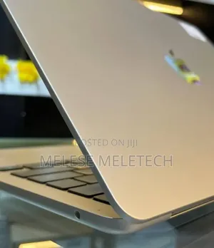 New Laptop Apple MacBook Air 2025 M4 16GB Apple M4 SSD 512GB