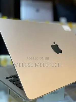 New Laptop Apple MacBook Air 2025 M4 16GB Apple M4 SSD 512GB