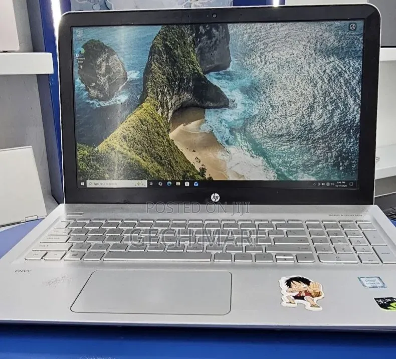 New Laptop HP Pavilion 15 16GB Intel Core i5 SSD 128GB
