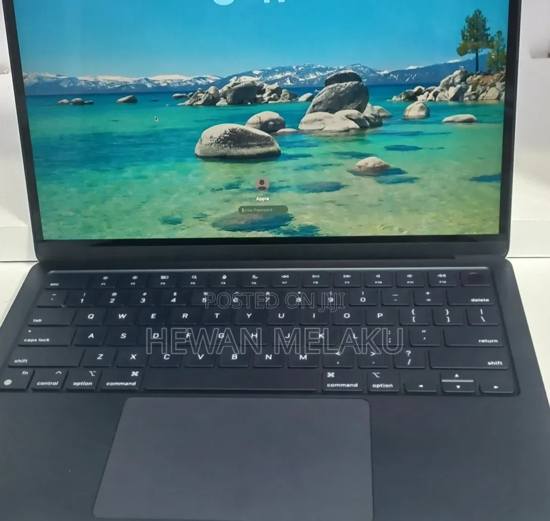 New Laptop Apple MacBook Air 2022 M2 8GB Apple M2 SSD 256GB
