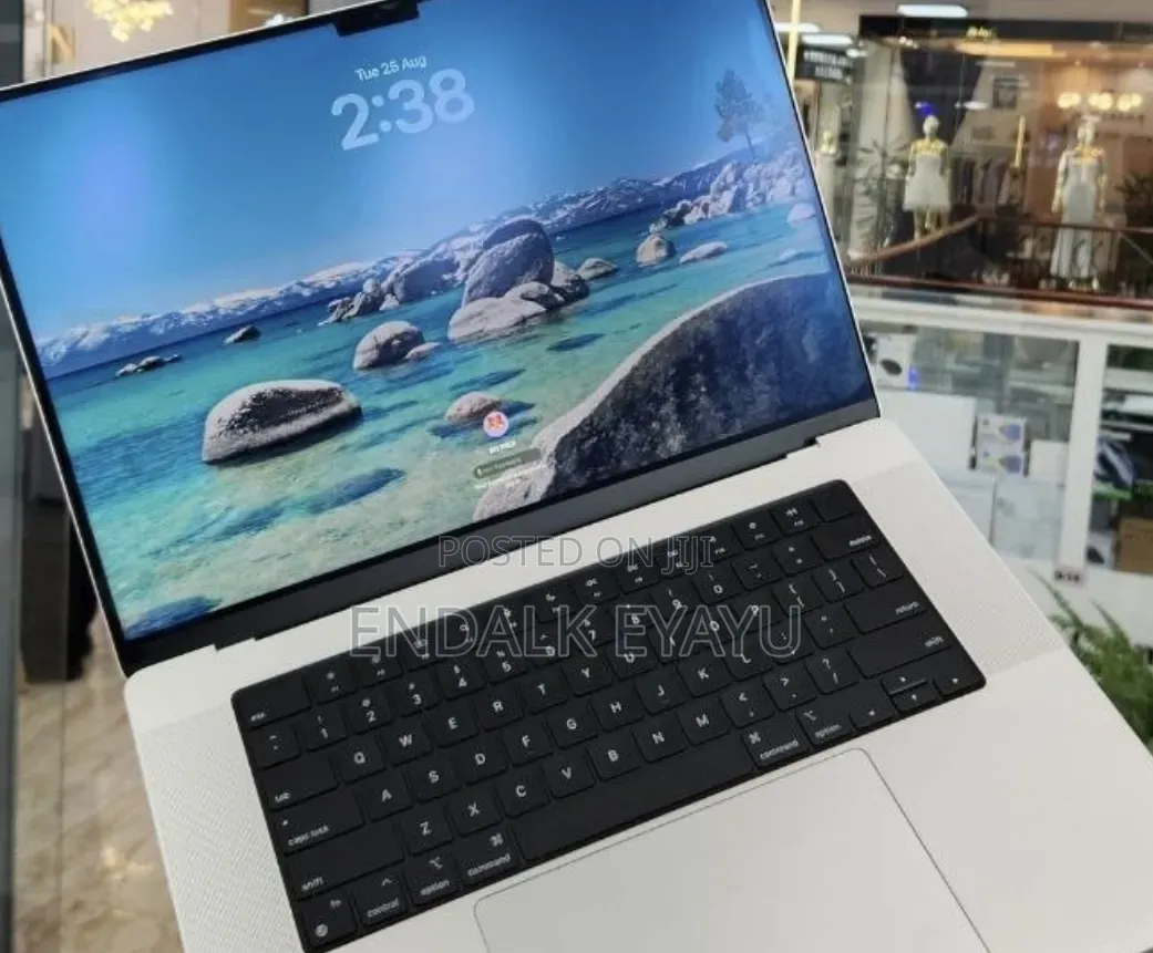 New Laptop Apple MacBook Pro 2021 M1 16GB Apple M1 Pro SSD 1T