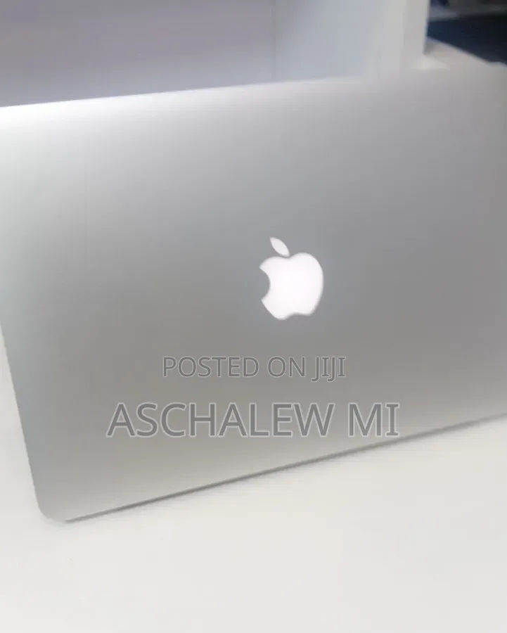 New Laptop Apple MacBook Pro 2013 8GB Intel Core i5 SSD 256GB