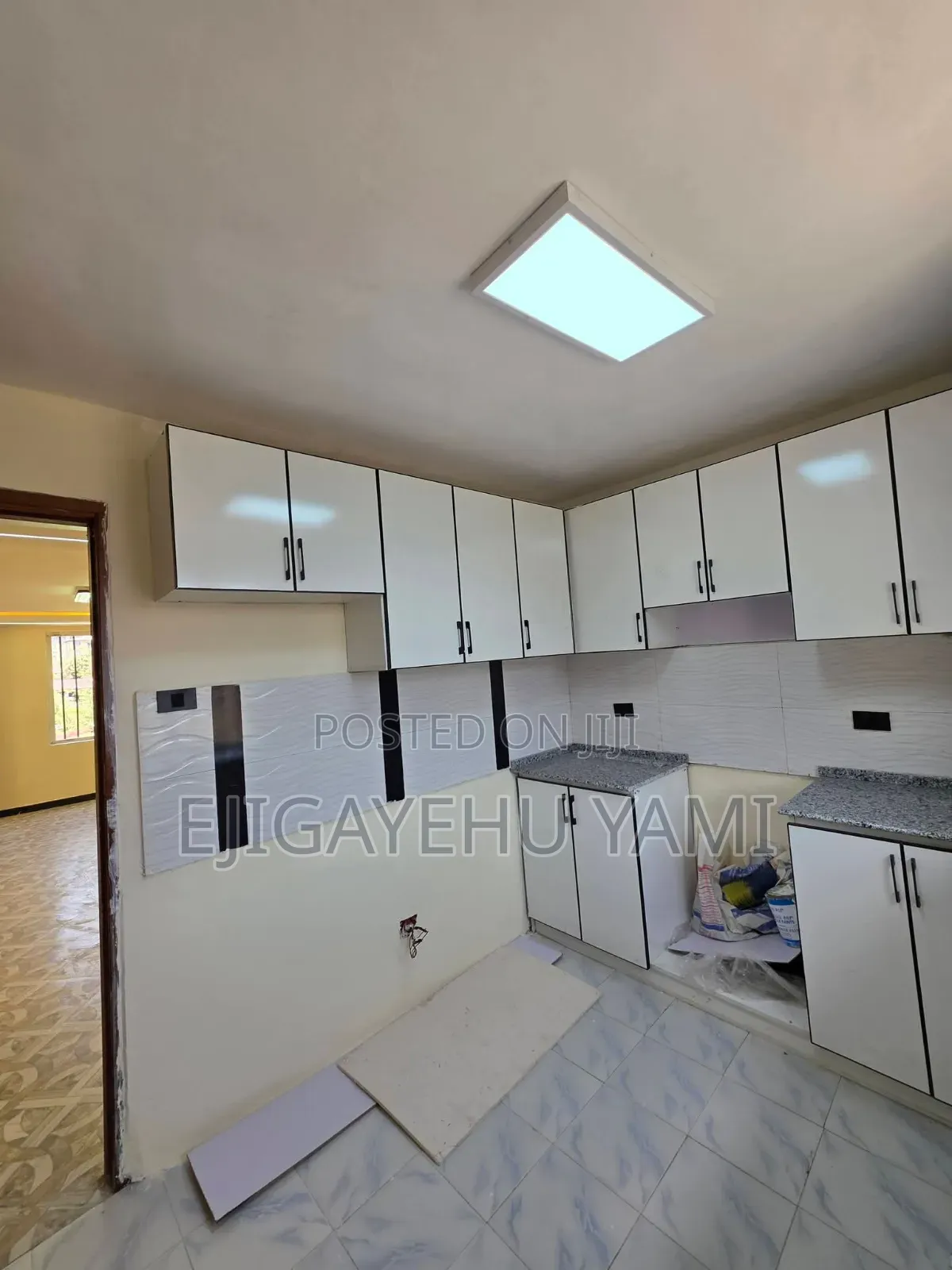 Furnished 3bdrm Condo in Condominium, Bole for sale