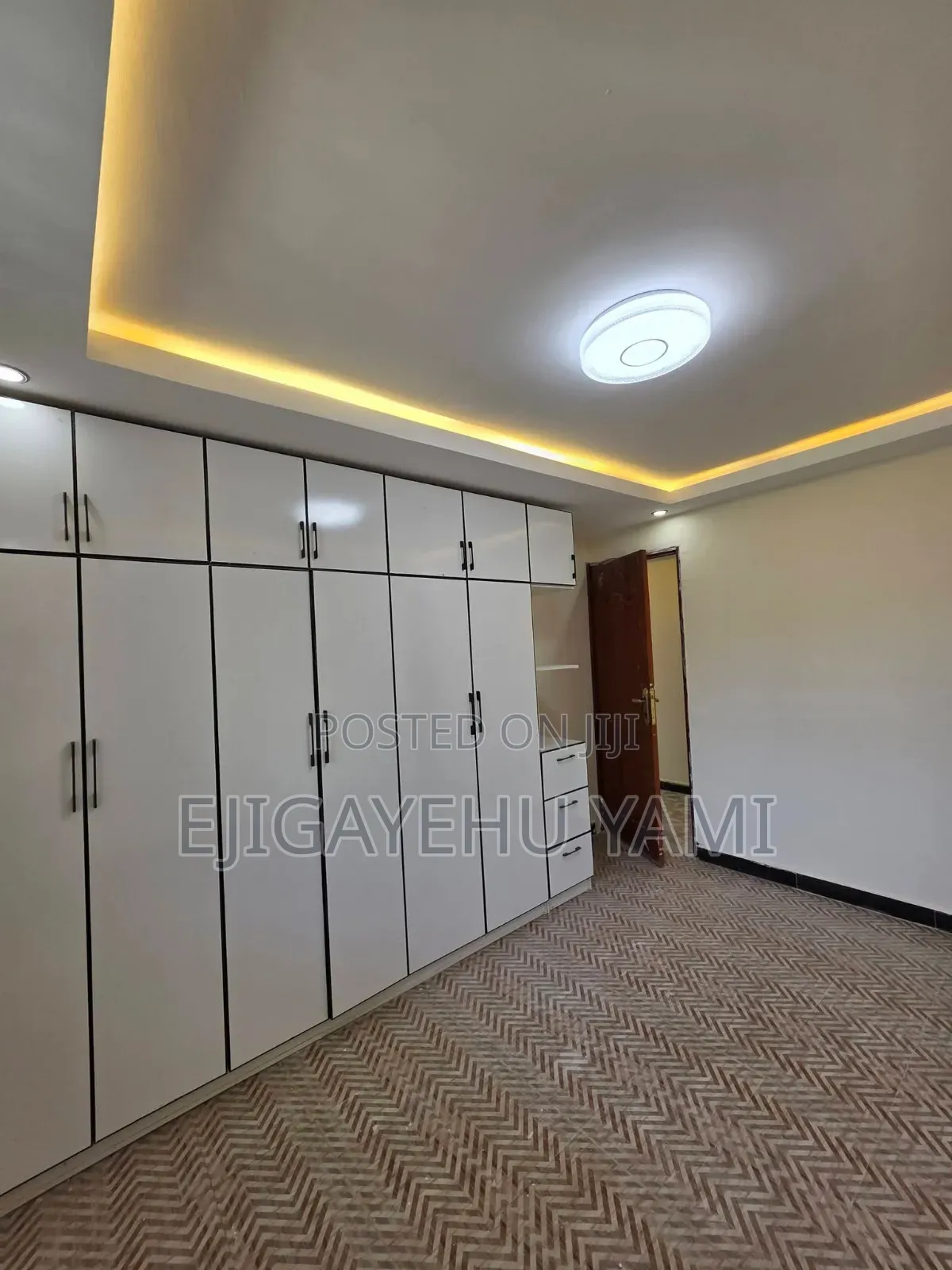 Furnished 3bdrm Condo in Condominium, Bole for sale