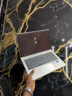 New Laptop HP EliteBook 830 G8 16GB Intel Core i5 SSD 512GB