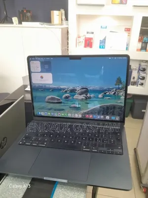 New Laptop Apple MacBook Air 2024 M3 16GB Apple M3 SSD 512GB