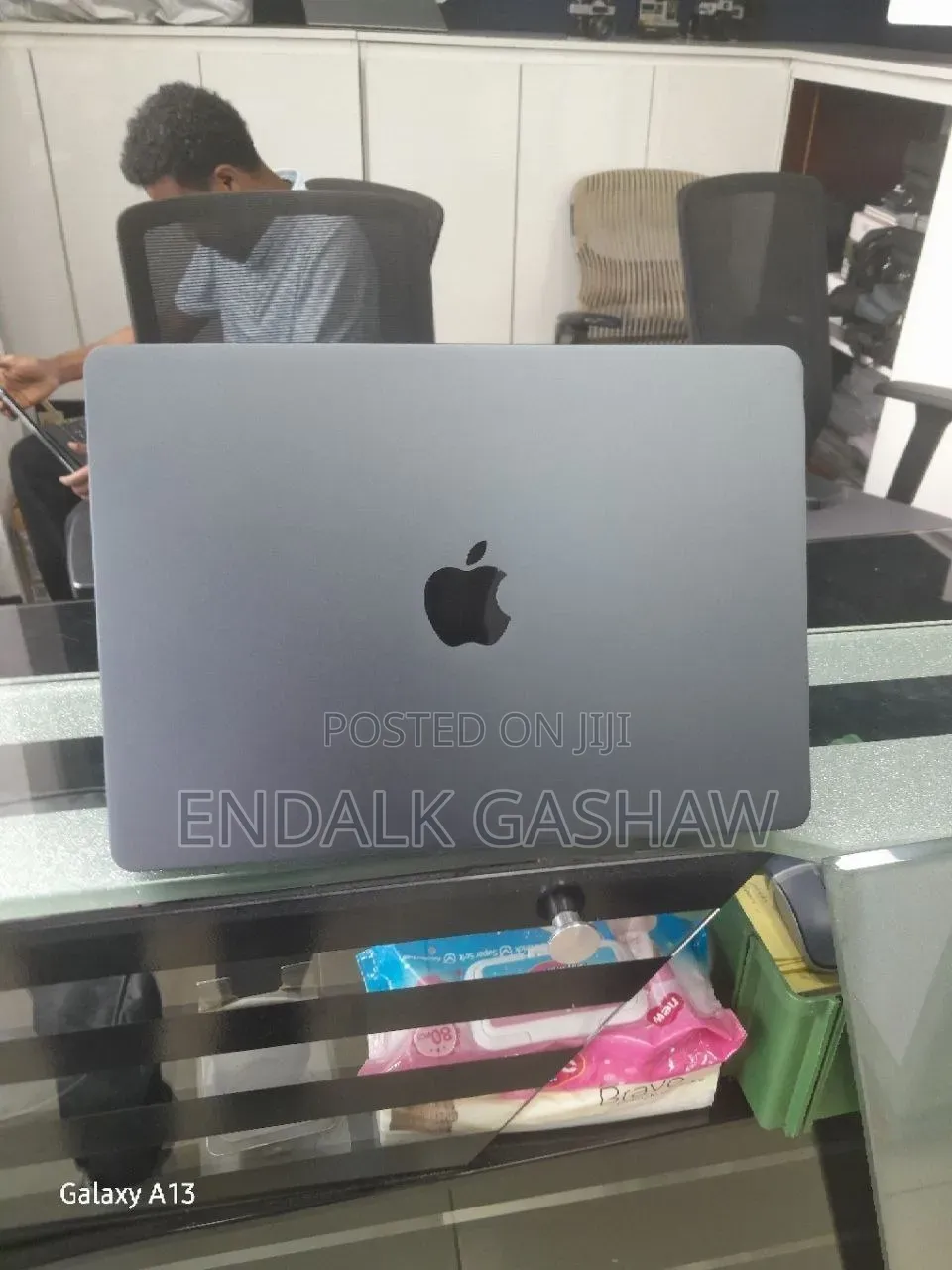 New Laptop Apple MacBook Air 2024 M3 16GB Apple M3 SSD 512GB