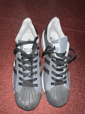 Adidas Old School