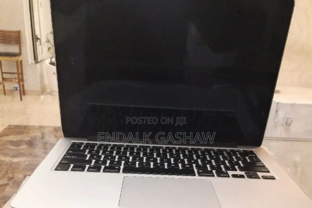 New Laptop Apple MacBook Pro 2013 8GB Intel Core i5 SSD 256GB